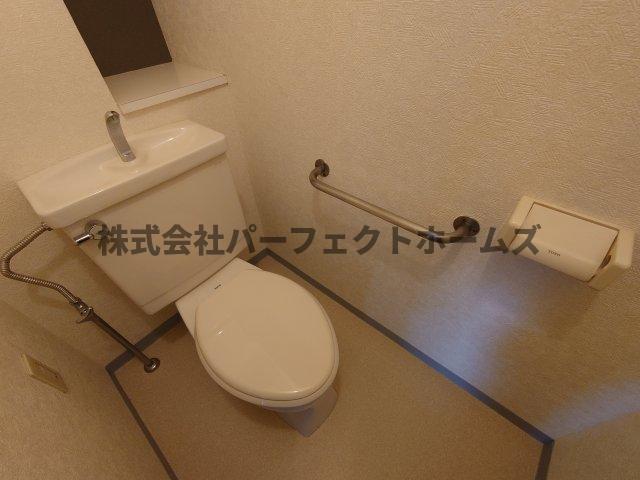 トイレ　ゆったりとした空間のトイレです