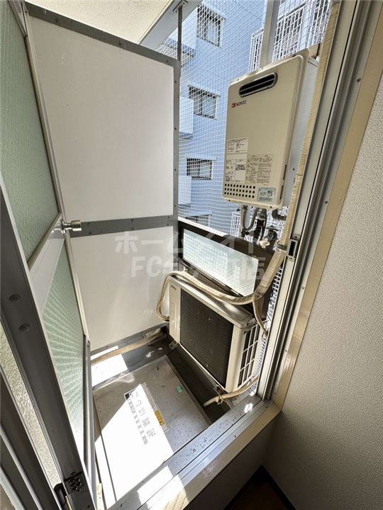 バルコニー　外からの目が気にならないバルコニーで洗濯物が干せます