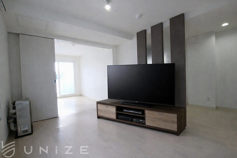 居室・リビング　AIにより家電設置加工