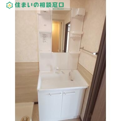 洗面設備　同型