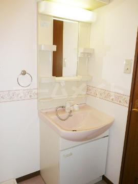 洗面設備　洗髪洗面化粧台