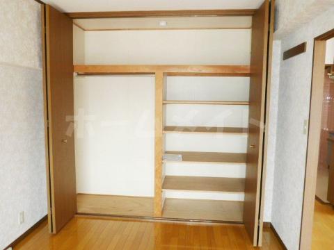 収納　クローゼット