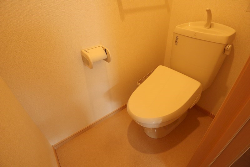 トイレ　※別号室の写真使用中