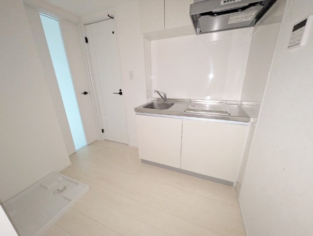 キッチン　お掃除しやすい人気のIHコンロ♪