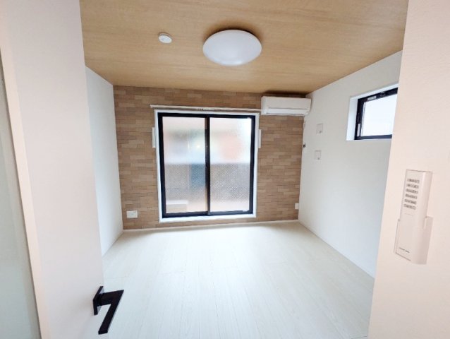 居室・リビング　開放感のあるゆったりとしたお部屋です♪