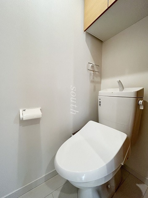 トイレ　ウォシュレット付きのトイレ