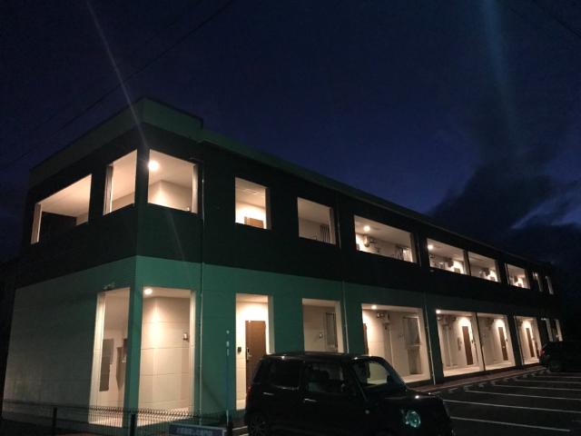 建物外観　外観写真（夜）