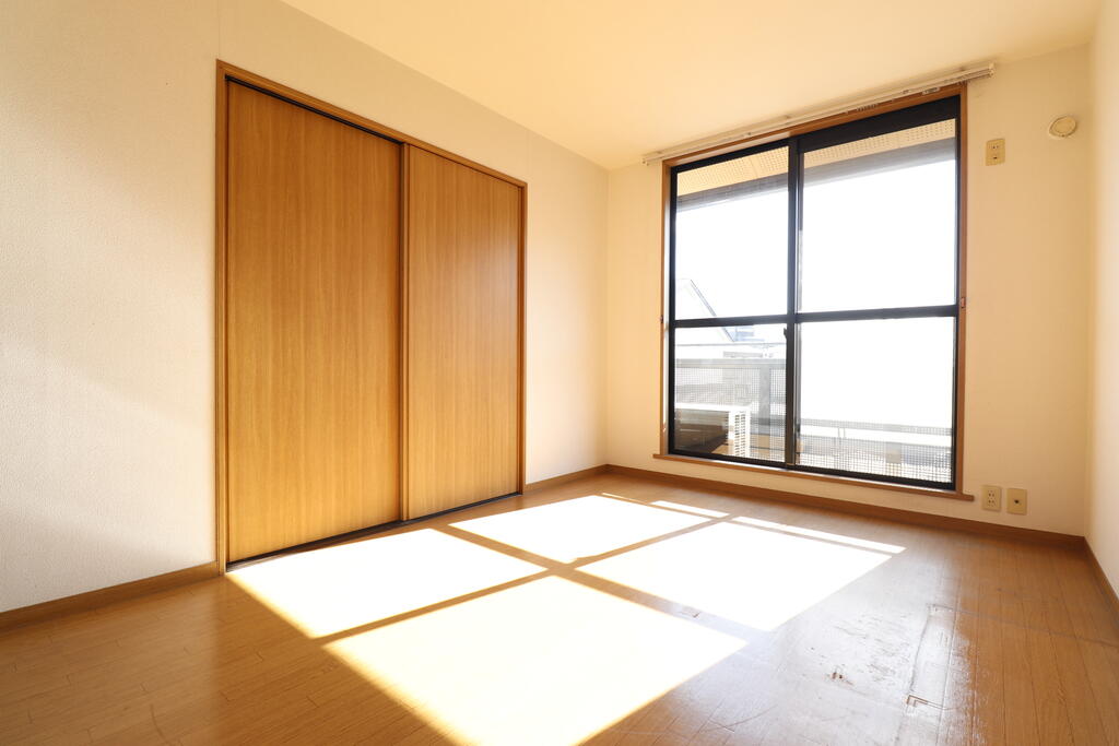 居室・リビング　日当たりの良いリビングです♪