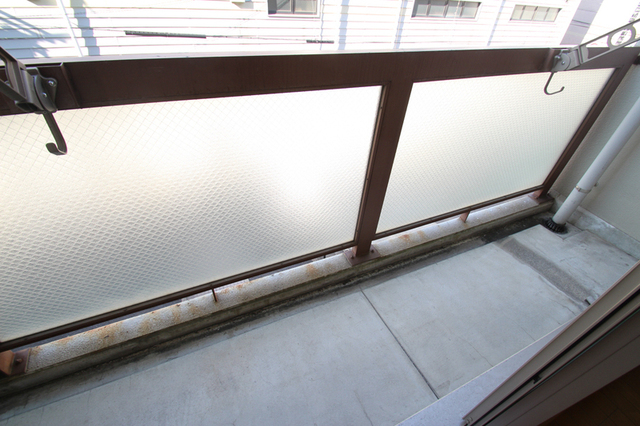 バルコニー　※別室の参考写真の為、現況優先です。