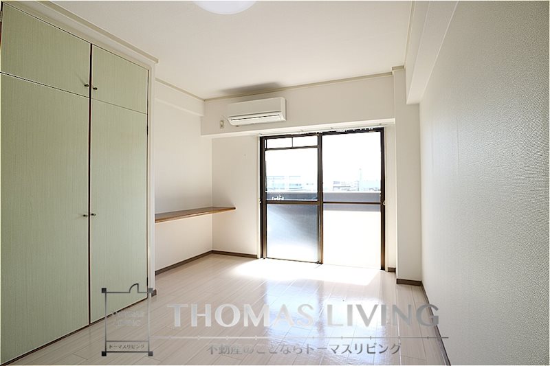 居室・リビング　日当たり良好ですよ。