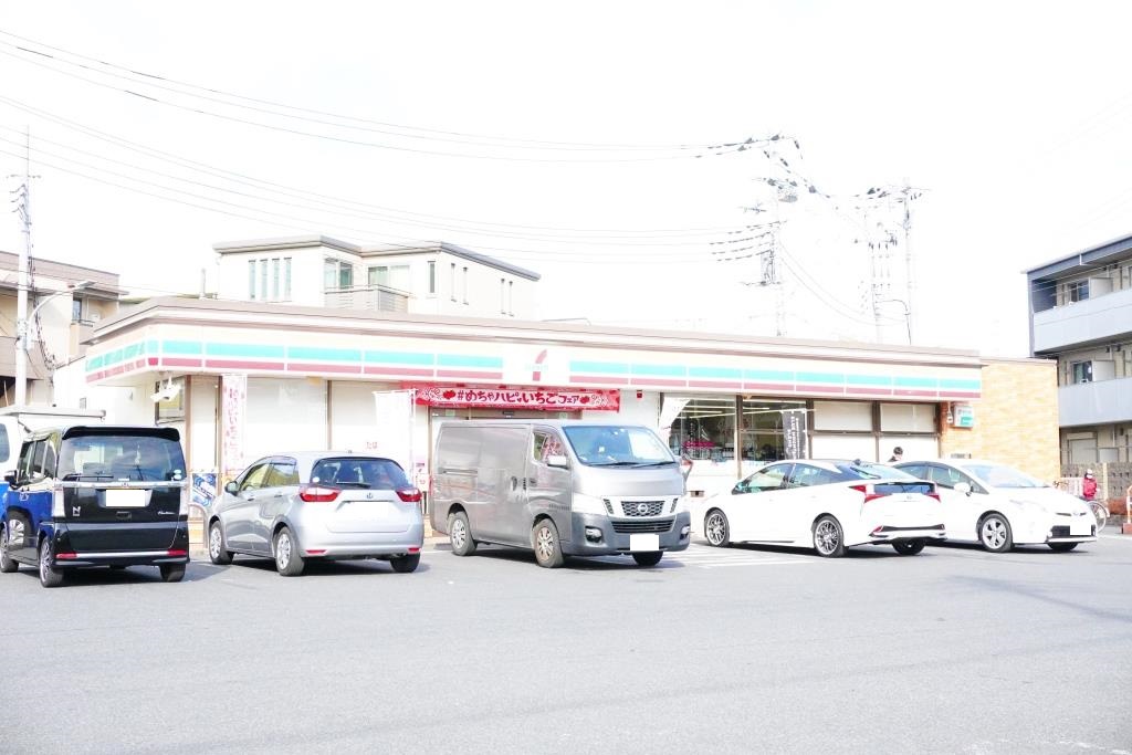 コンビニ　セブンイレブン 戸田駅西口店（コンビニ）まで83m