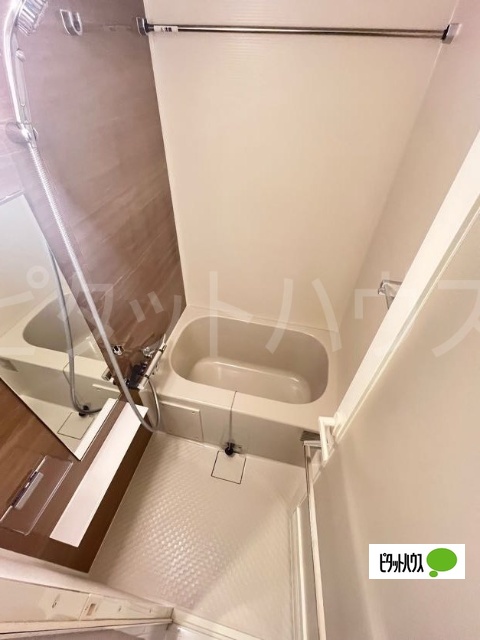 バス・シャワールーム　バスルーム