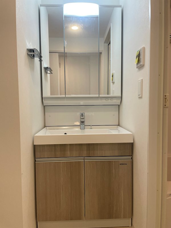 洗面設備　201号室