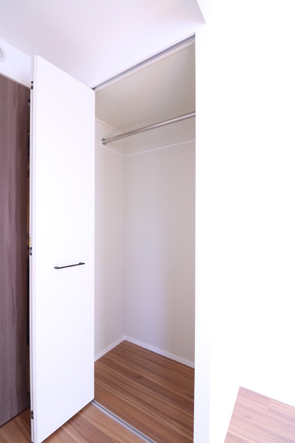 収納　季節ものはこちらへ収納ください