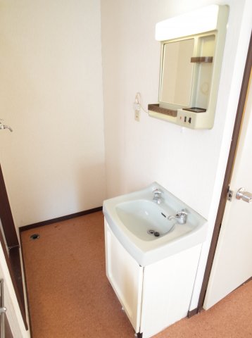 洗面設備　身だしなみはばっちり☆