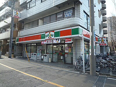 コンビニ　サンクス南烏山店（コンビニ）まで379m