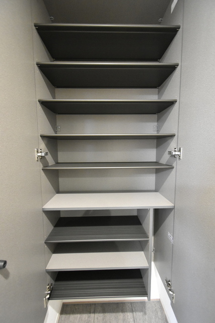 収納　シューズボックス