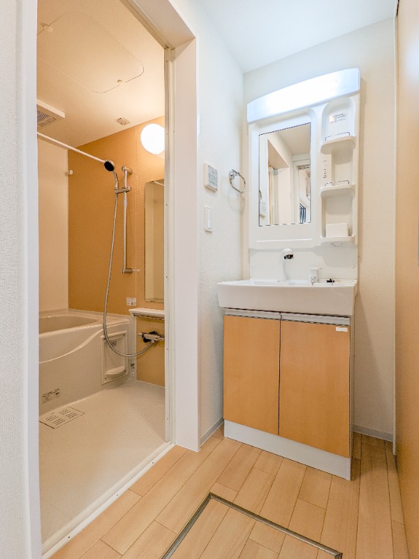 洗面設備　図面と現状に相違がある場合には現状を優先