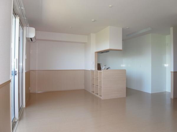 居室・リビング　内装