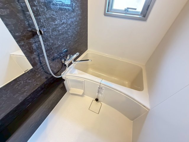 バス・シャワールーム　詳細は、RISUMO江坂本店までお問合せください♪