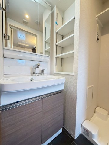 洗面設備　詳細は、RISUMO江坂本店までお問合せください♪