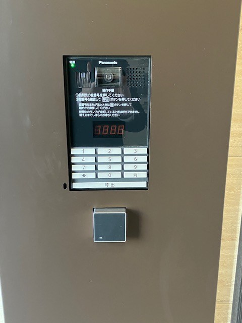 セキュリティ　電子キー　オートロックマンションです