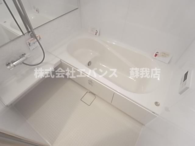 バス・シャワールーム　ゆったり過ごせるお風呂です