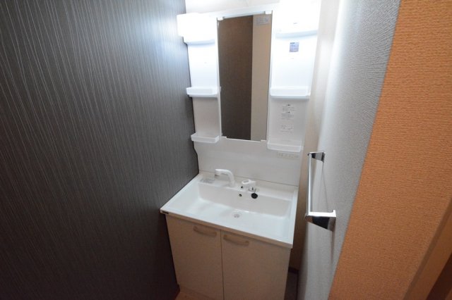 洗面設備　洗髪洗面化粧台付き♪