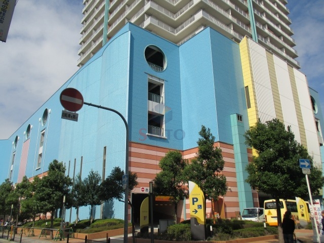 ショッピングセンター　ぷららてんま（ショッピングセンター）まで696m