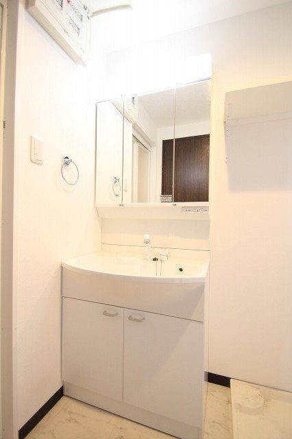 洗面設備　同物件、別号室のものです。