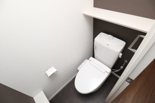 トイレ　別号室のものになります。現状優先。