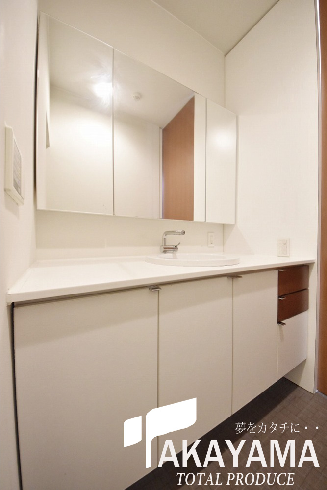 収納　洗面スペース、ワイドで広さのある洗面台★