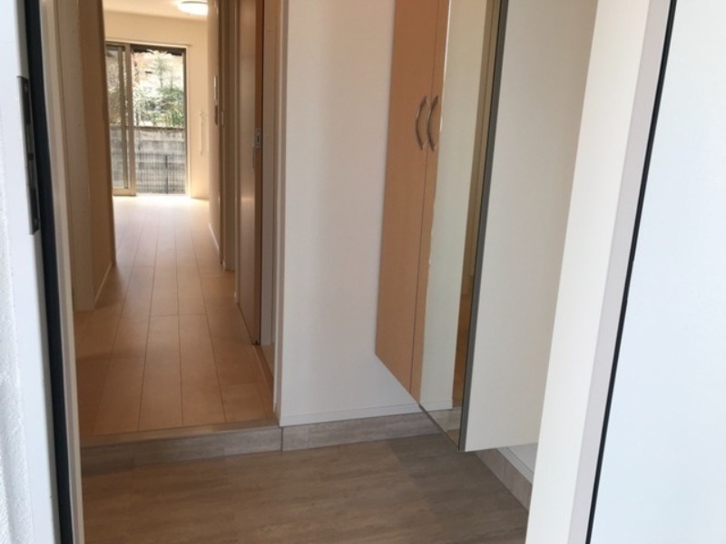 玄関　図面と現状に相違がある場合には現状を優先