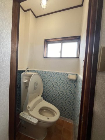 トイレ　ウォシュレットは2024年2月に新品交換！