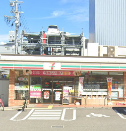 コンビニ　セブンイレブン 大阪諏訪4丁目店（コンビニ）まで545m
