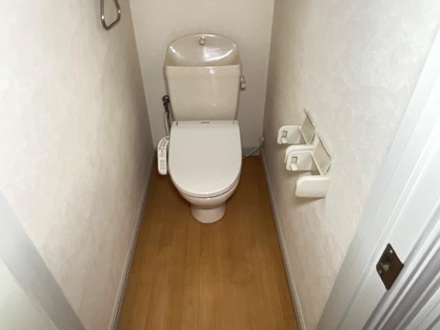 トイレ　トイレ