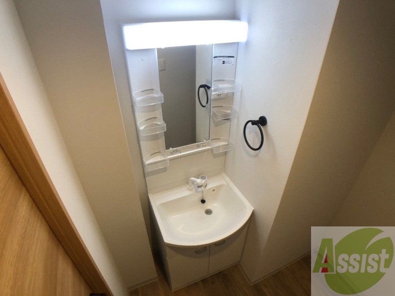 洗面設備　シャンプードレッサーで身支度もラクラクです！