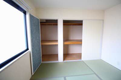 収納　北側和室押入内部