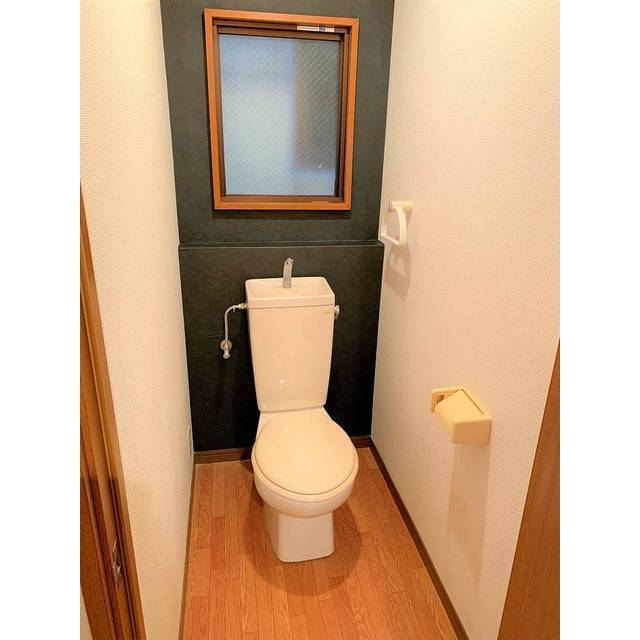 トイレ　窓付き