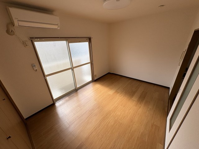 居室・リビング　使いやすい居間です