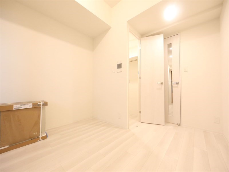 居室・リビング　洋室7帖　ウォークインクローゼット付（収納充実してます）