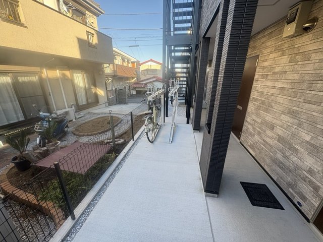 エントランス　お洒落な建物デザイン♪