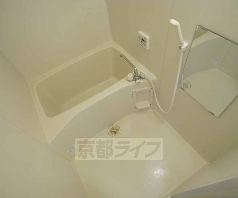 バス・シャワールーム　ゆったりくつろげます・