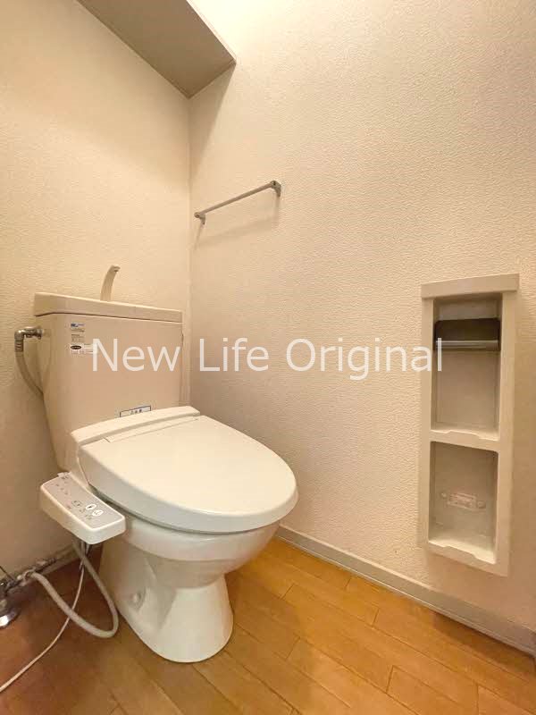 トイレ　毎日使うものだから、人に優しく清潔な温水洗浄機能付きトイレ