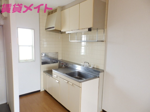 キッチン　同物件別室参照