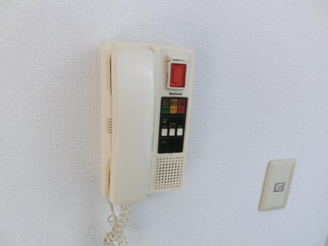 セキュリティ　インターホンあり