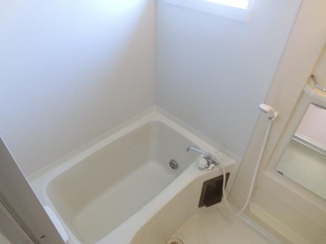 バス・シャワールーム　追い焚き完備