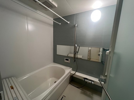 バス・シャワールーム　※別部屋の写真です