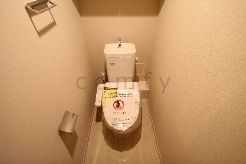 トイレ　ウォシュレ付きトイレ