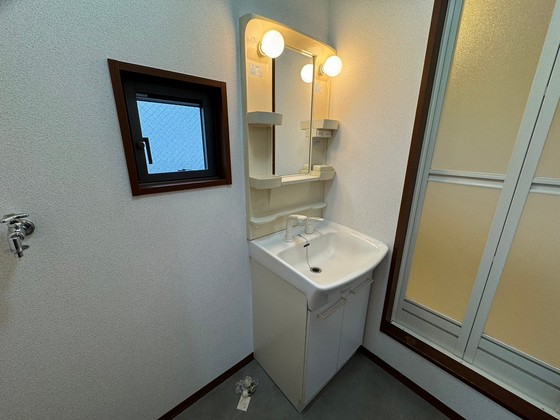 洗面設備　※別部屋の写真です